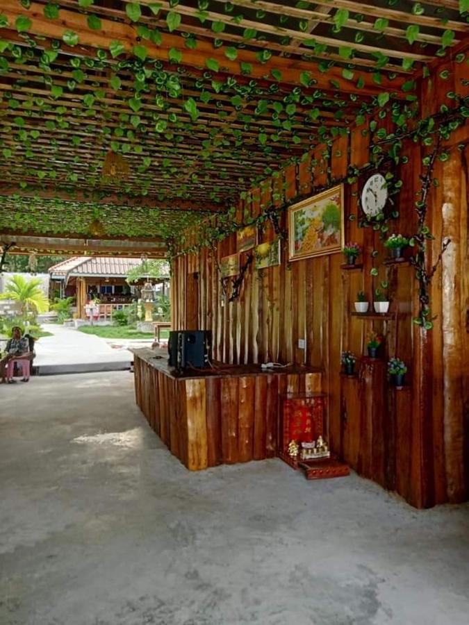 班南简易别墅和餐厅宾馆 Derm Tkov Village 外观 照片